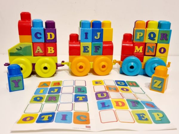 Le train de alphabet Mega Bloks