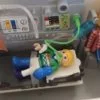Ambulance avec gyrophare et sirène PLAYMOBIL 6685