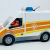 Ambulance avec gyrophare et sirène PLAYMOBIL 6685