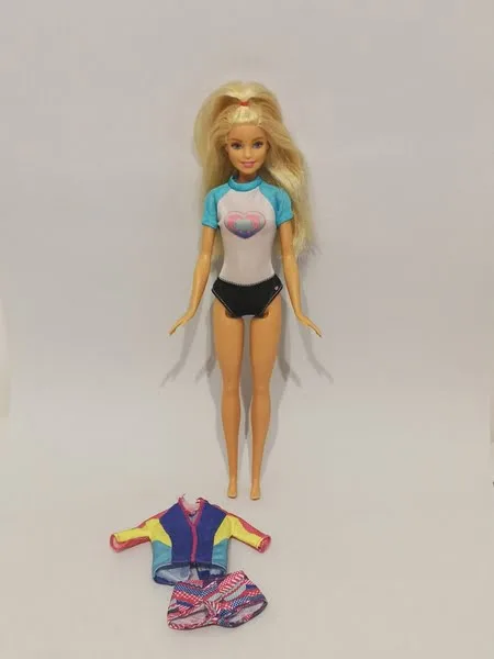 Barbie plongeuse Mattel