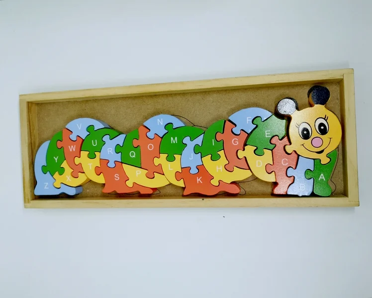 Puzzle en bois Chenille Alphabet et chiffre