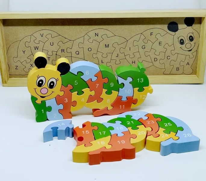 Puzzle en bois Chenille Alphabet et chiffre