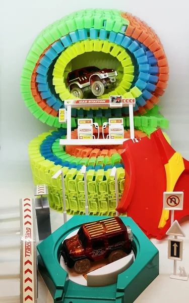 Circuit de voiture flexible et lumineux