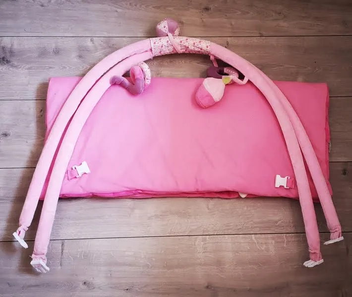 Tapis d'éveil avec arche Manon et Alizée NATTOU