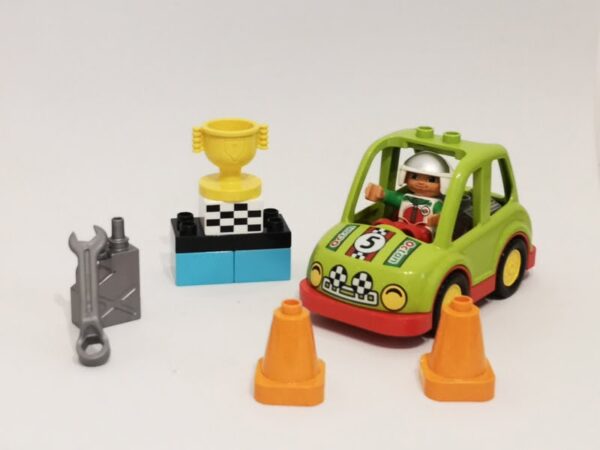 La voiture de rallye LEGO DUPLO 10589