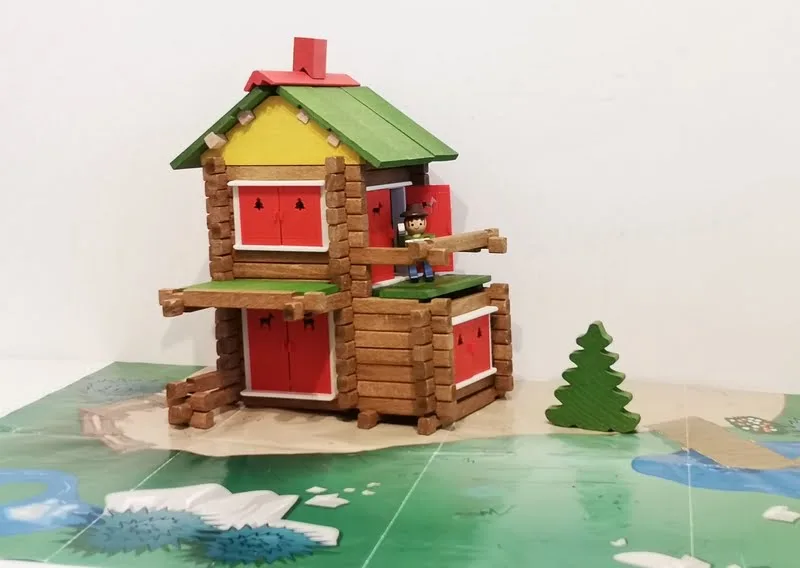 Mon chalet en bois 135 pièces Jeujura