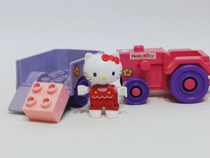 Hello Kitty avec tracteur Unico Plus