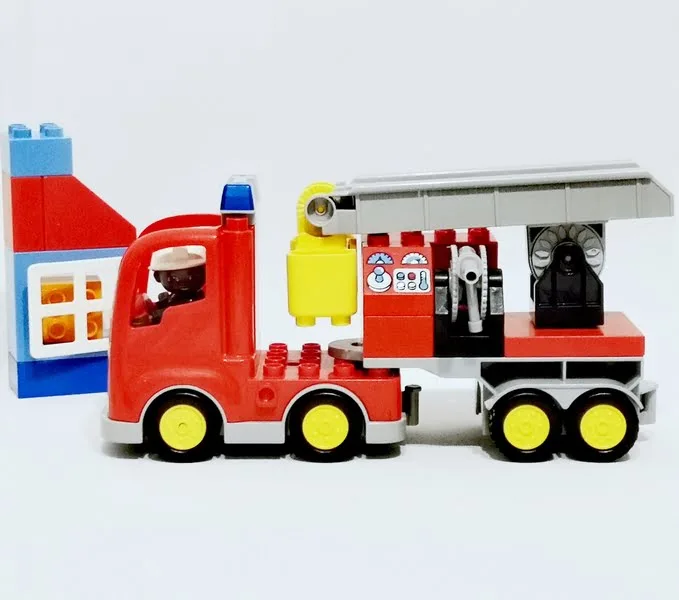 Le camion de pompiers Lego Duplo 10592
