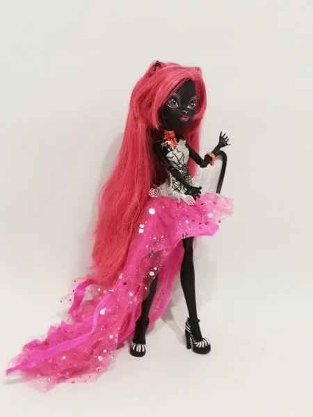 Monster High Catty Noir doll