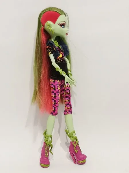 Monster High Venus Mcflytrap doll