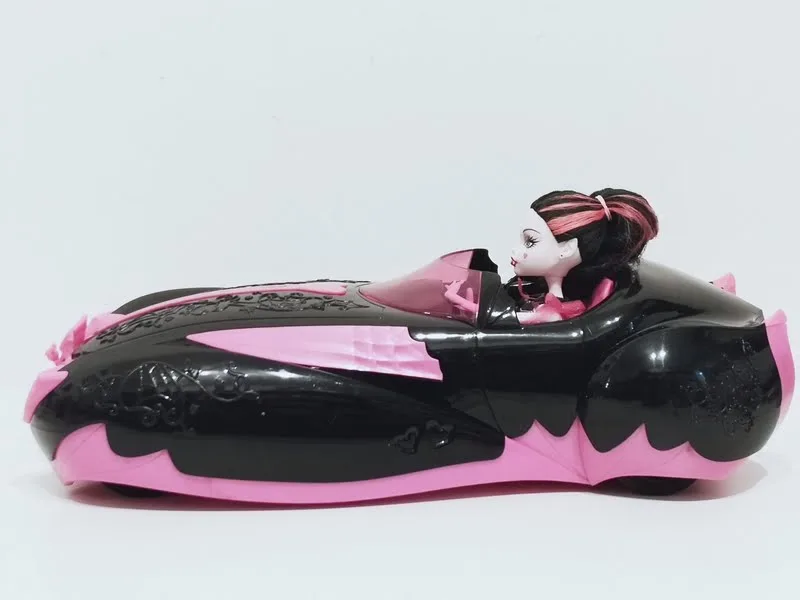 Monster High Draculaura et sa voiture Mattel