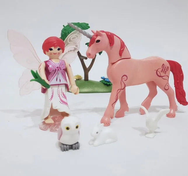 Fée coquette avec licorne Rose Playmobil