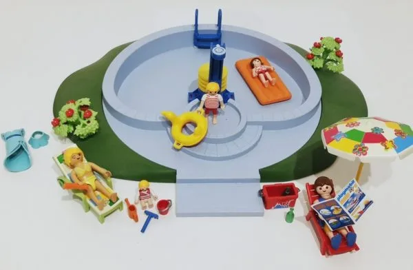 Piscine avec douche PLAYMOBIL 3205