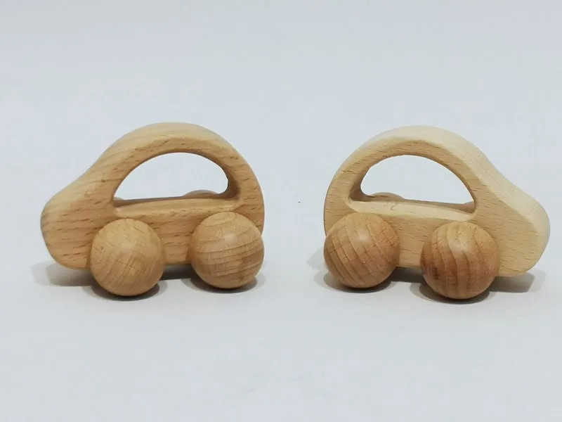 Voiture en bois à pousser