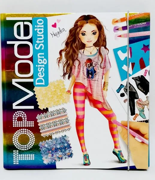 TopModel Design Studio Hayden Depesche