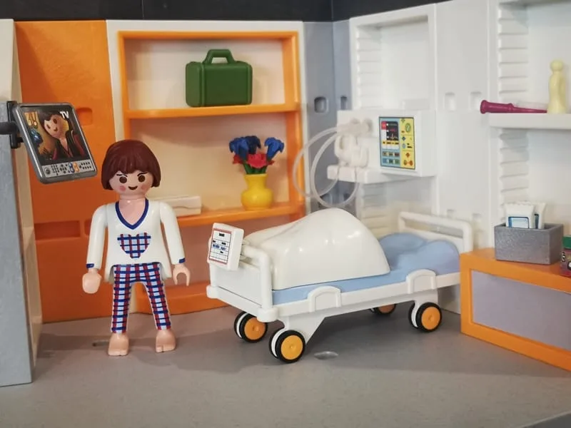 Hôpital aménagé Playmobil 70190
