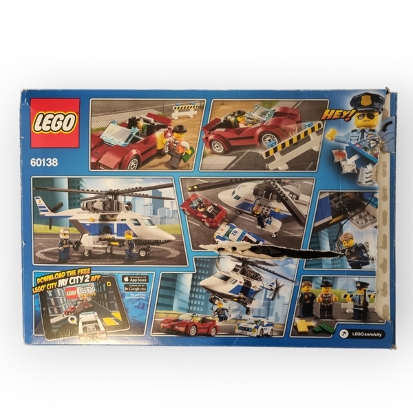 La course-poursuite en hélicoptère LEGO 60138