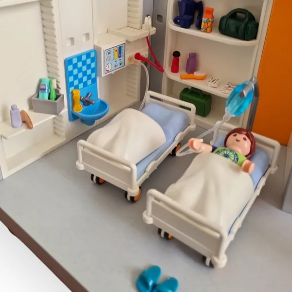 Clinique équipée Playmobil City Life 70191