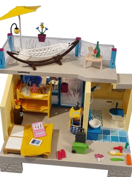 Bungalow avec piscine Playmobil 70435