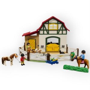 Le poney club Playmobil 5684