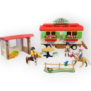 Roulotte et box de poneys Playmobil 70510